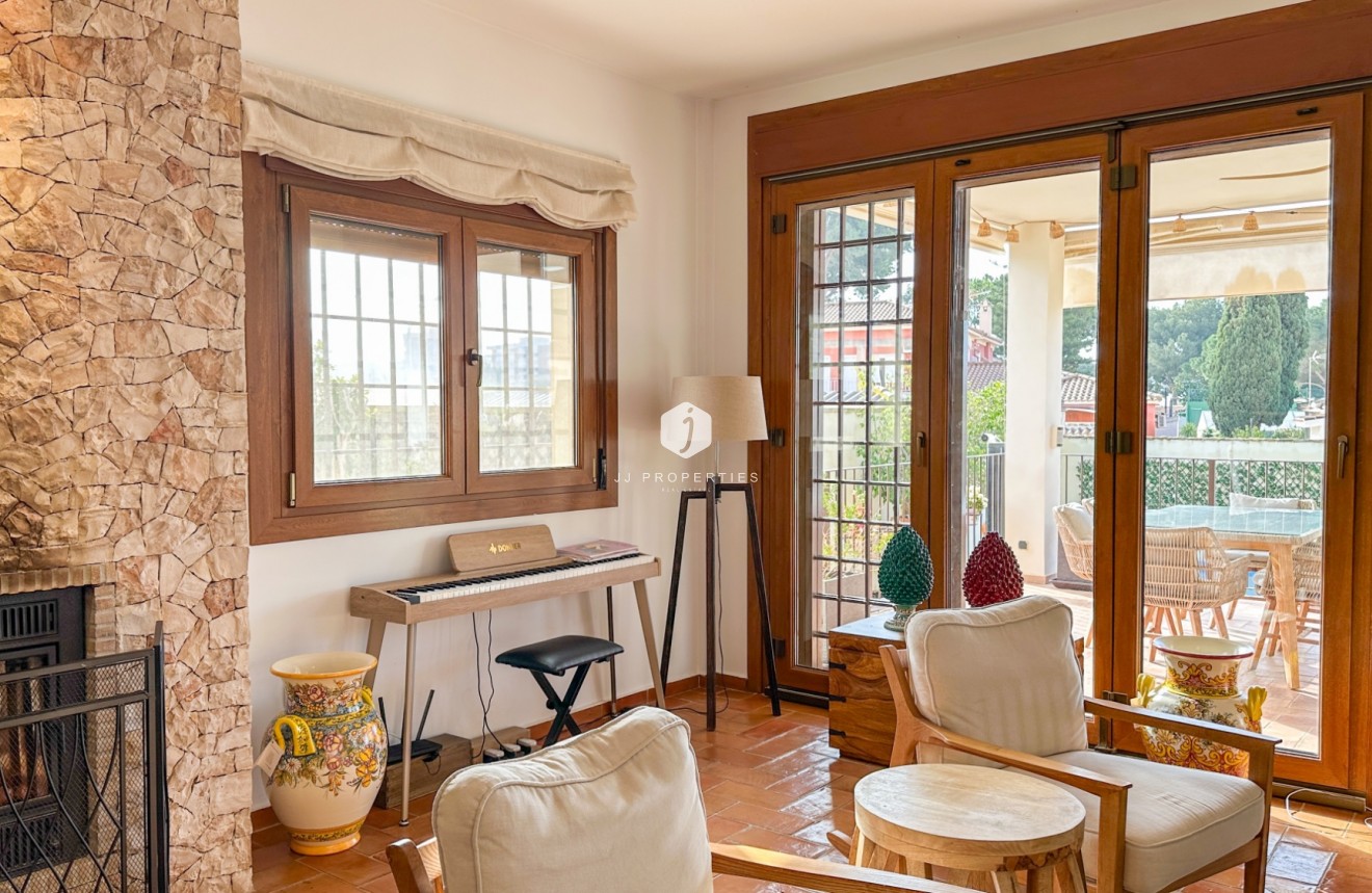 Aus zweiter Hand - Villa -
Dehesa de Campoamor - Costa Blanca