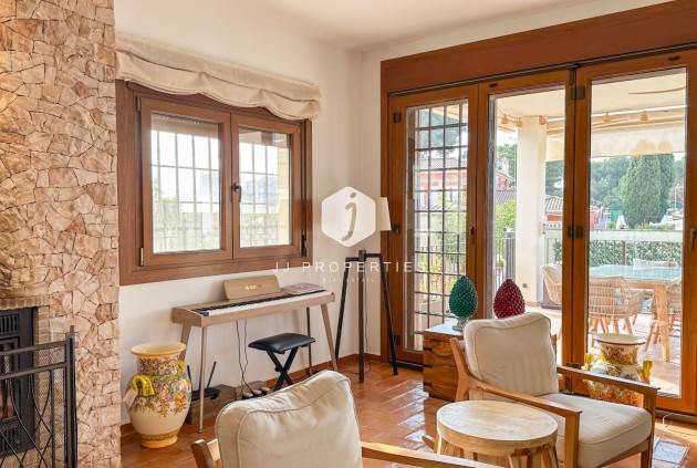 Aus zweiter Hand - Villa -
Dehesa de Campoamor - Costa Blanca