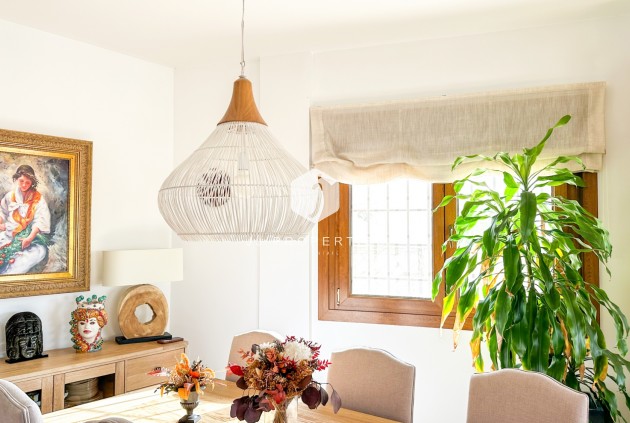 Aus zweiter Hand - Villa -
Dehesa de Campoamor - Costa Blanca