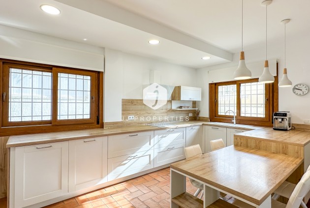 Aus zweiter Hand - Villa -
Dehesa de Campoamor - Costa Blanca