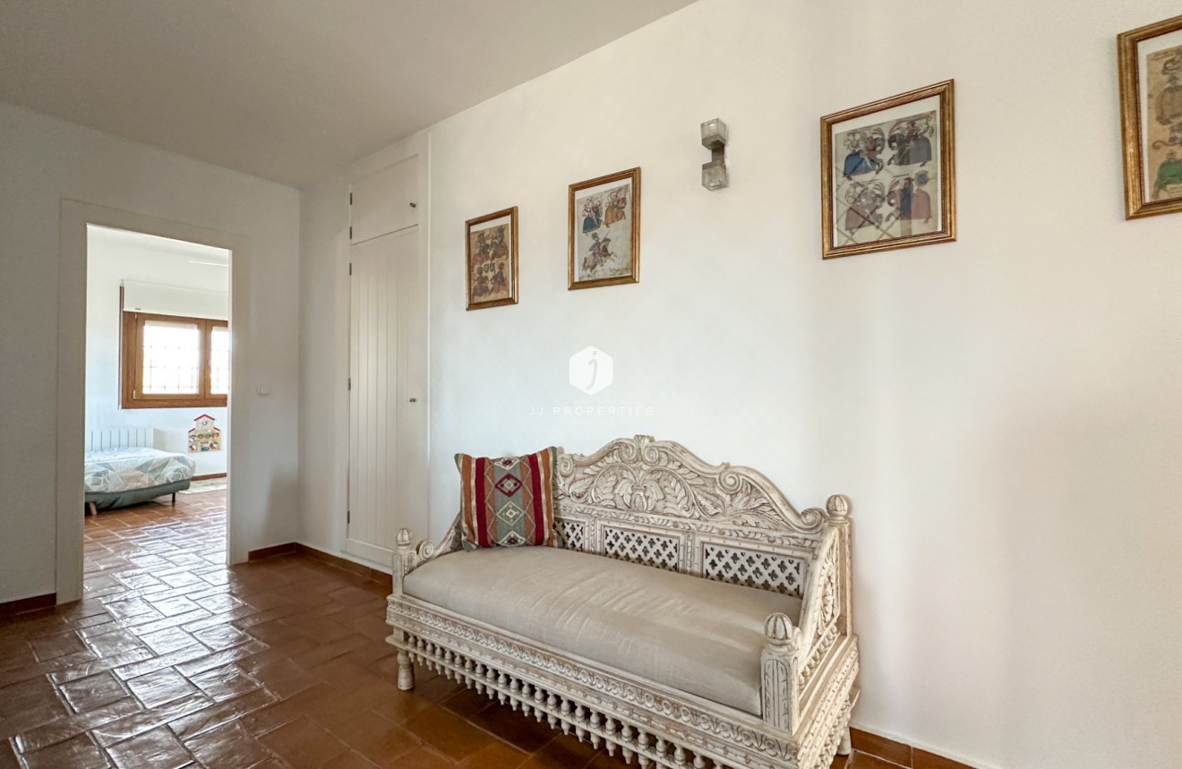 Aus zweiter Hand - Villa -
Dehesa de Campoamor - Costa Blanca