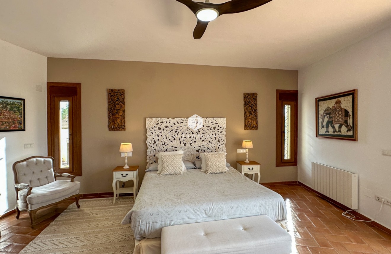 Aus zweiter Hand - Villa -
Dehesa de Campoamor - Costa Blanca