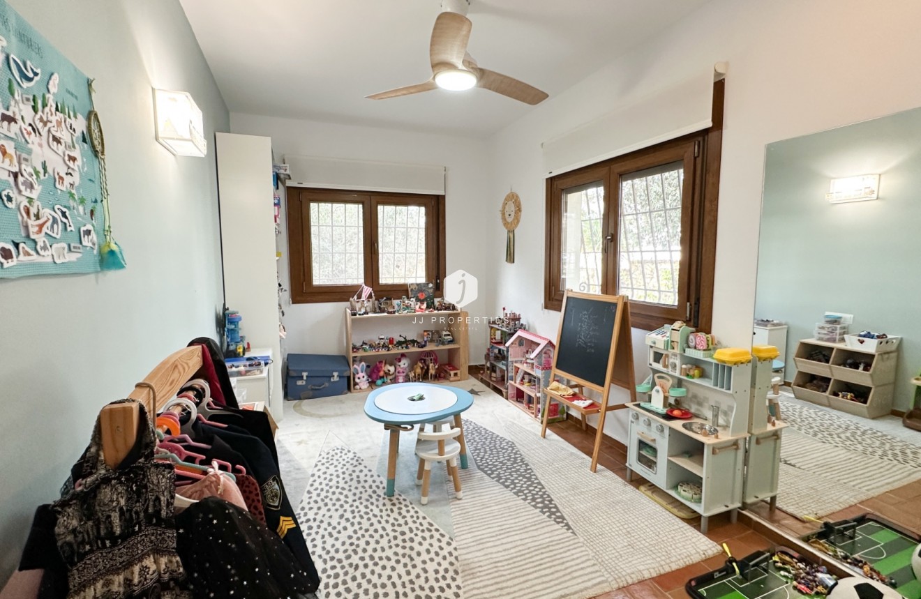 Aus zweiter Hand - Villa -
Dehesa de Campoamor - Costa Blanca