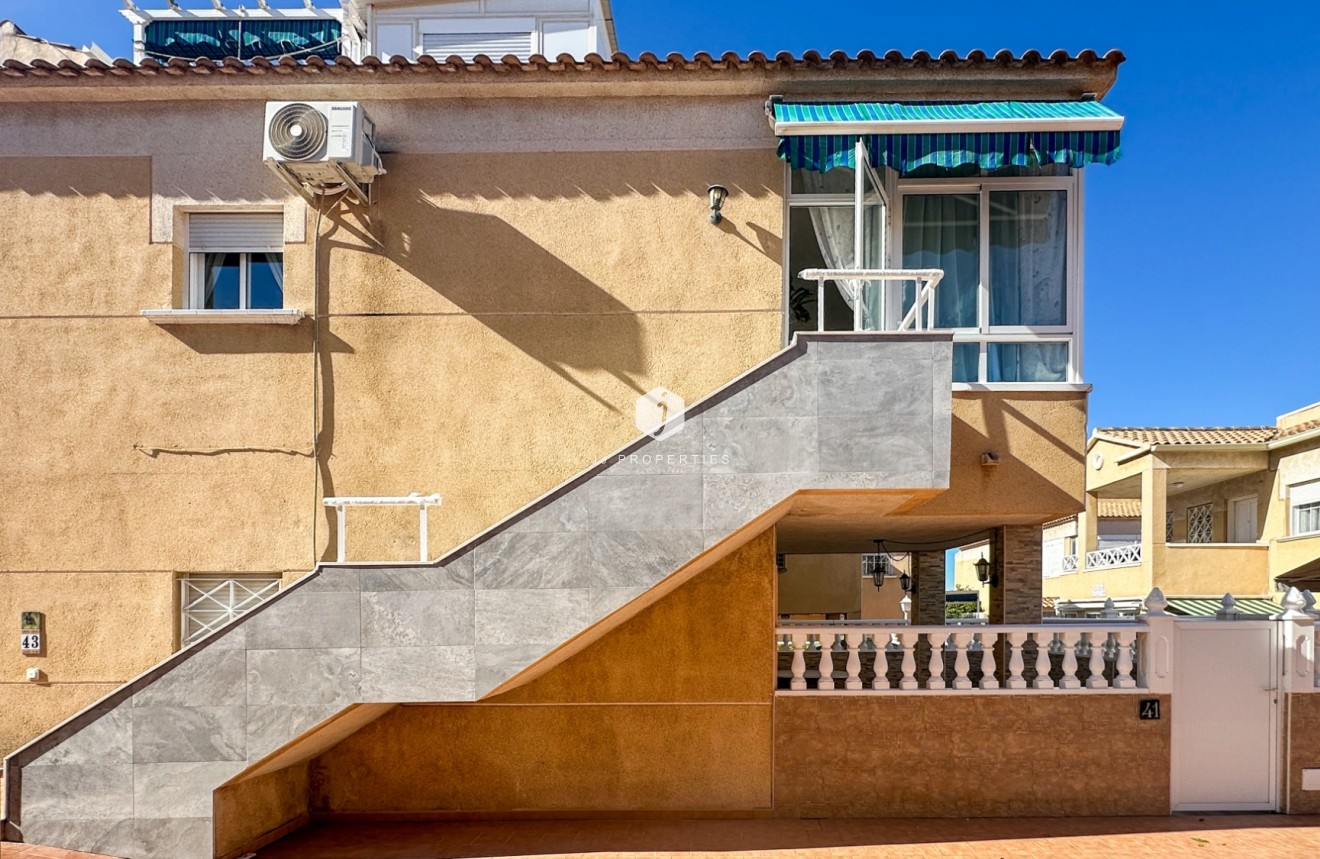 Resale - Apartment / flat -
Torrevieja - Costa Blanca