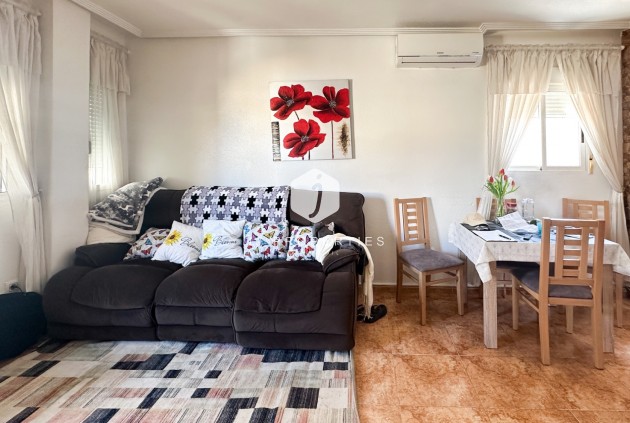 Resale - Apartment / flat -
Torrevieja - Costa Blanca