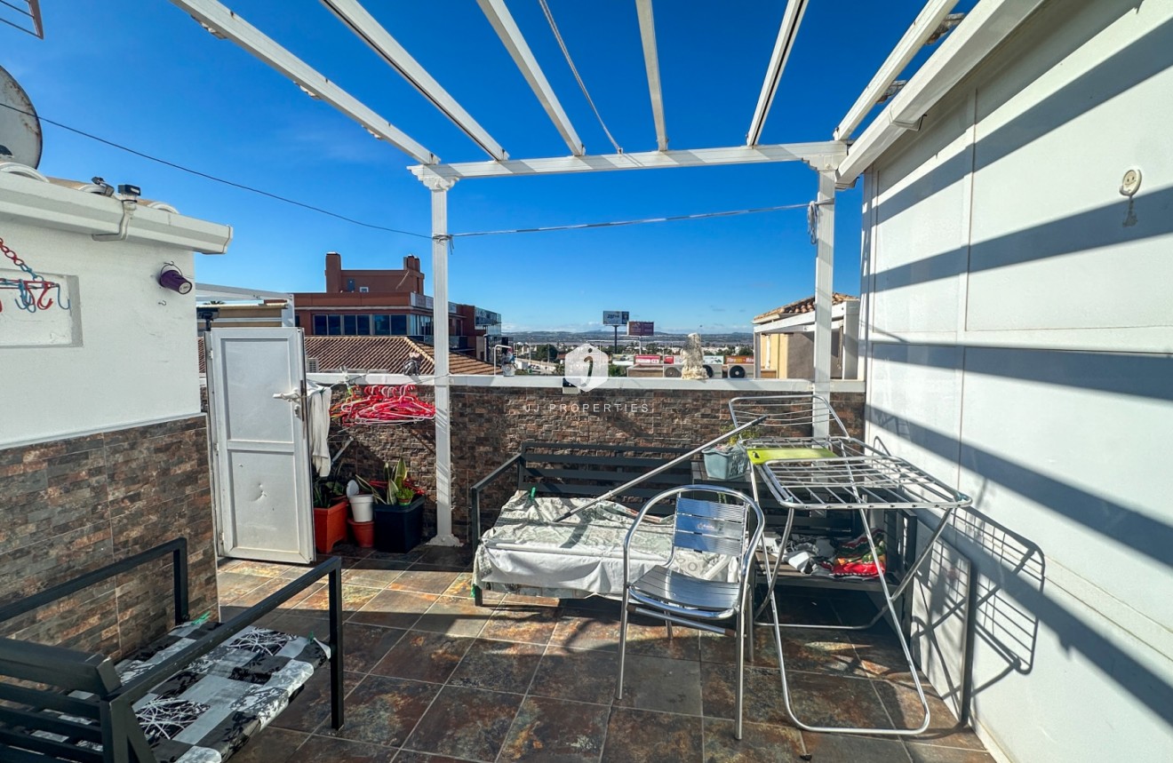 Resale - Apartment / flat -
Torrevieja - Costa Blanca