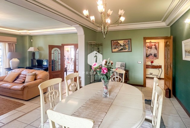 Resale - Villa -
La Mata - Costa Blanca