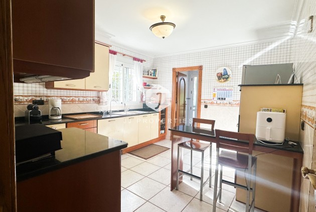 Resale - Villa -
La Mata - Costa Blanca