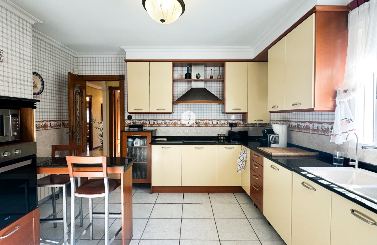 Resale - Villa -
La Mata - Costa Blanca