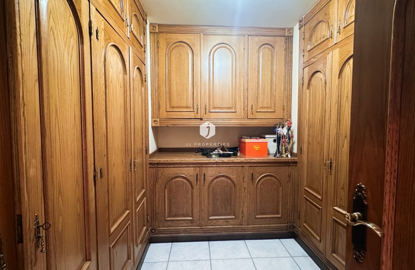 Resale - Villa -
La Mata - Costa Blanca