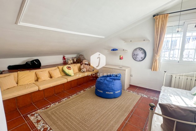 Resale - Villa -
La Mata - Costa Blanca