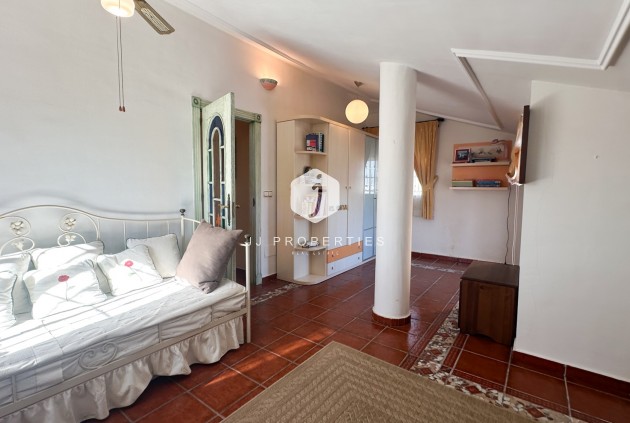 Resale - Villa -
La Mata - Costa Blanca