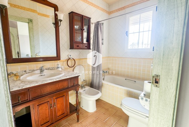 Resale - Villa -
La Mata - Costa Blanca