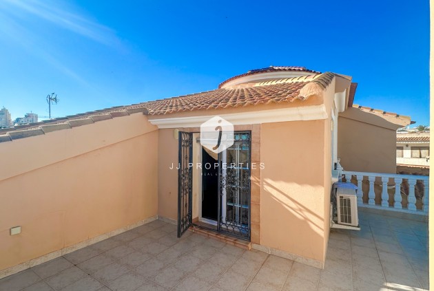 Resale - Villa -
La Mata - Costa Blanca