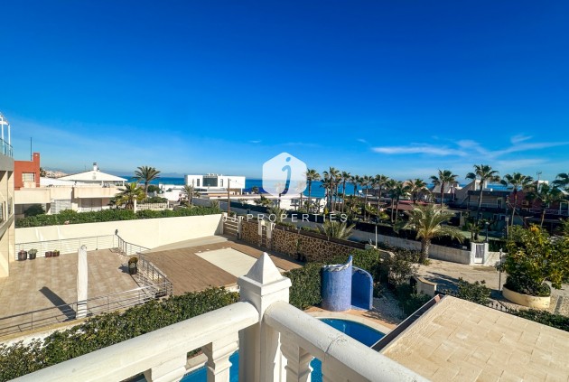 Resale - Villa -
La Mata - Costa Blanca
