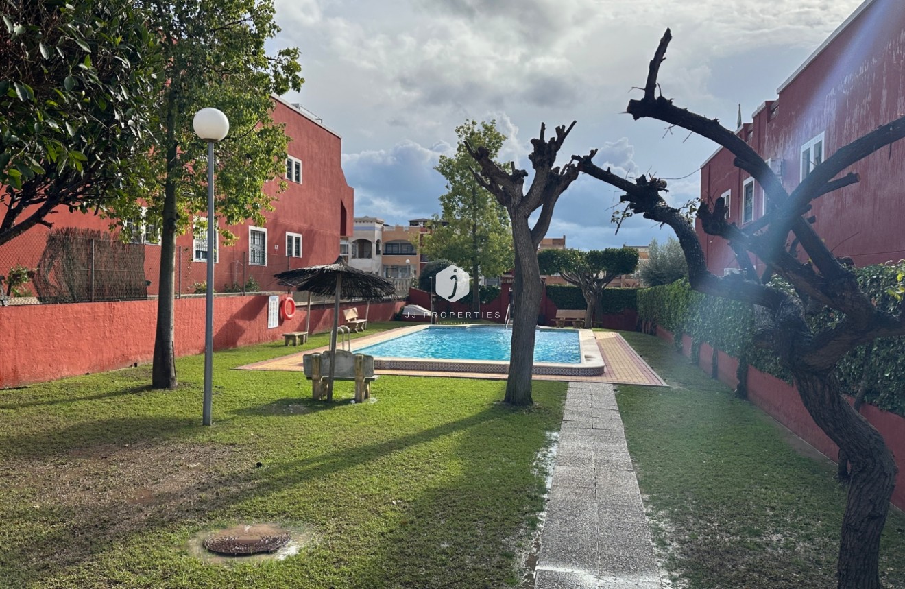 Z drugiej ręki - Mieszkanie w bloku -
Orihuela Costa - Costa Blanca