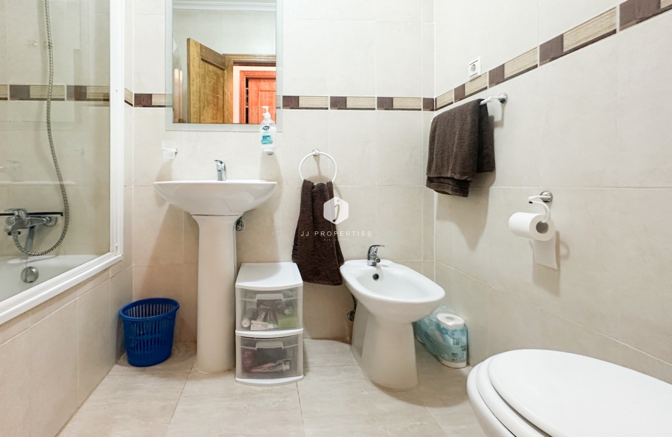 Z drugiej ręki - Mieszkanie w bloku -
Orihuela Costa - Costa Blanca