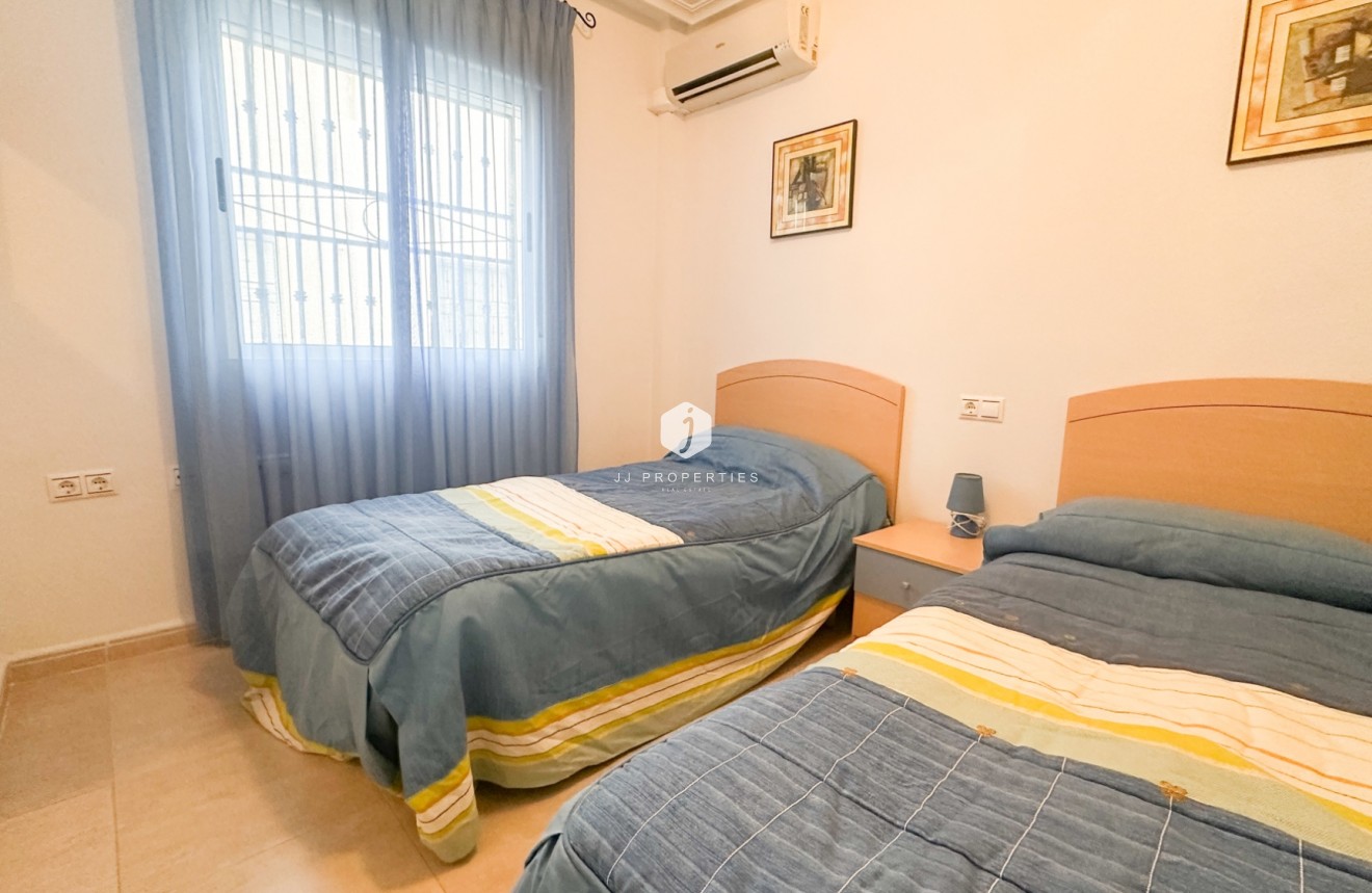 Z drugiej ręki - Mieszkanie w bloku -
Orihuela Costa - Costa Blanca