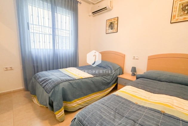 Z drugiej ręki - Mieszkanie w bloku -
Orihuela Costa - Costa Blanca