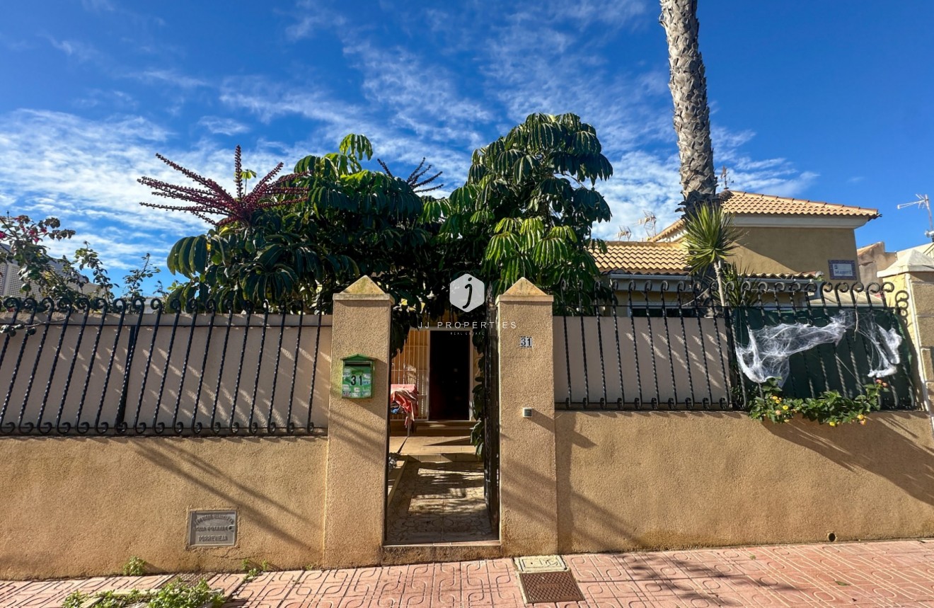 Segunda mano - Chalet -
Torrevieja - Costa Blanca