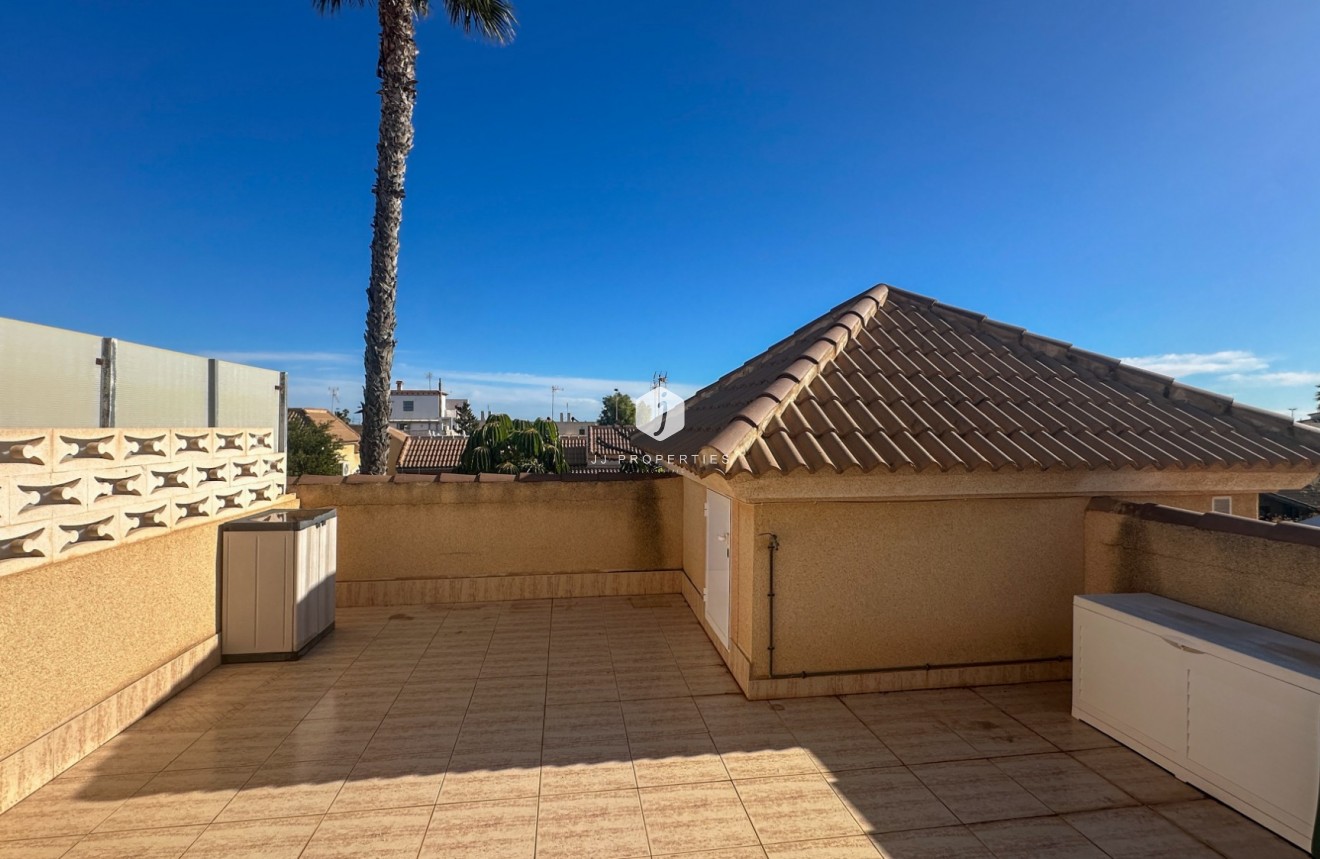 Segunda mano - Chalet -
Torrevieja - Costa Blanca