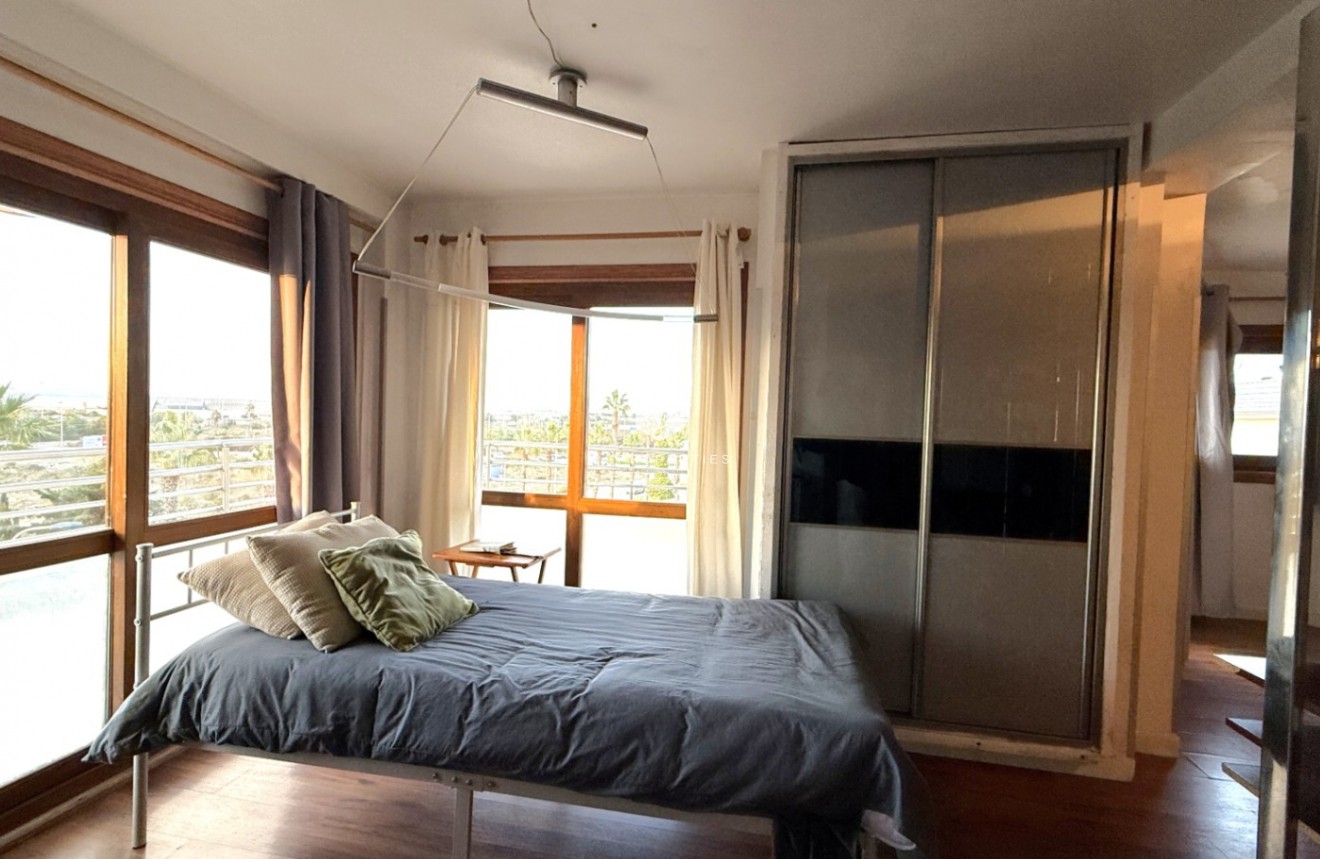 Tweedehands - Appartement / flat -
Torrevieja - Costa Blanca