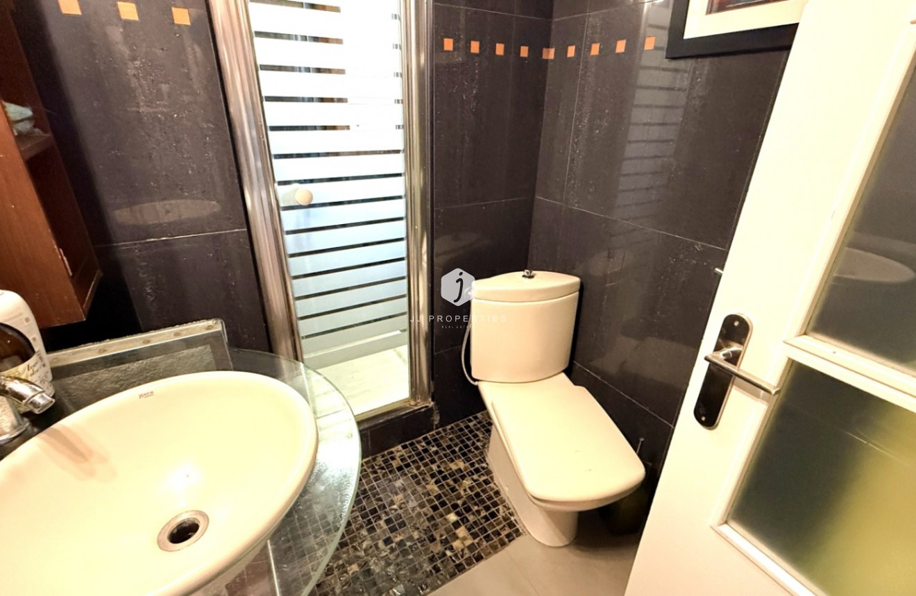 Tweedehands - Appartement / flat -
Torrevieja - Costa Blanca