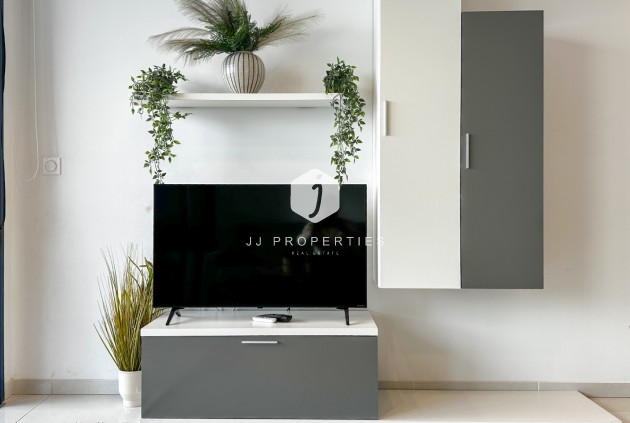 Tweedehands - Appartement / flat -
Torrevieja - Costa Blanca