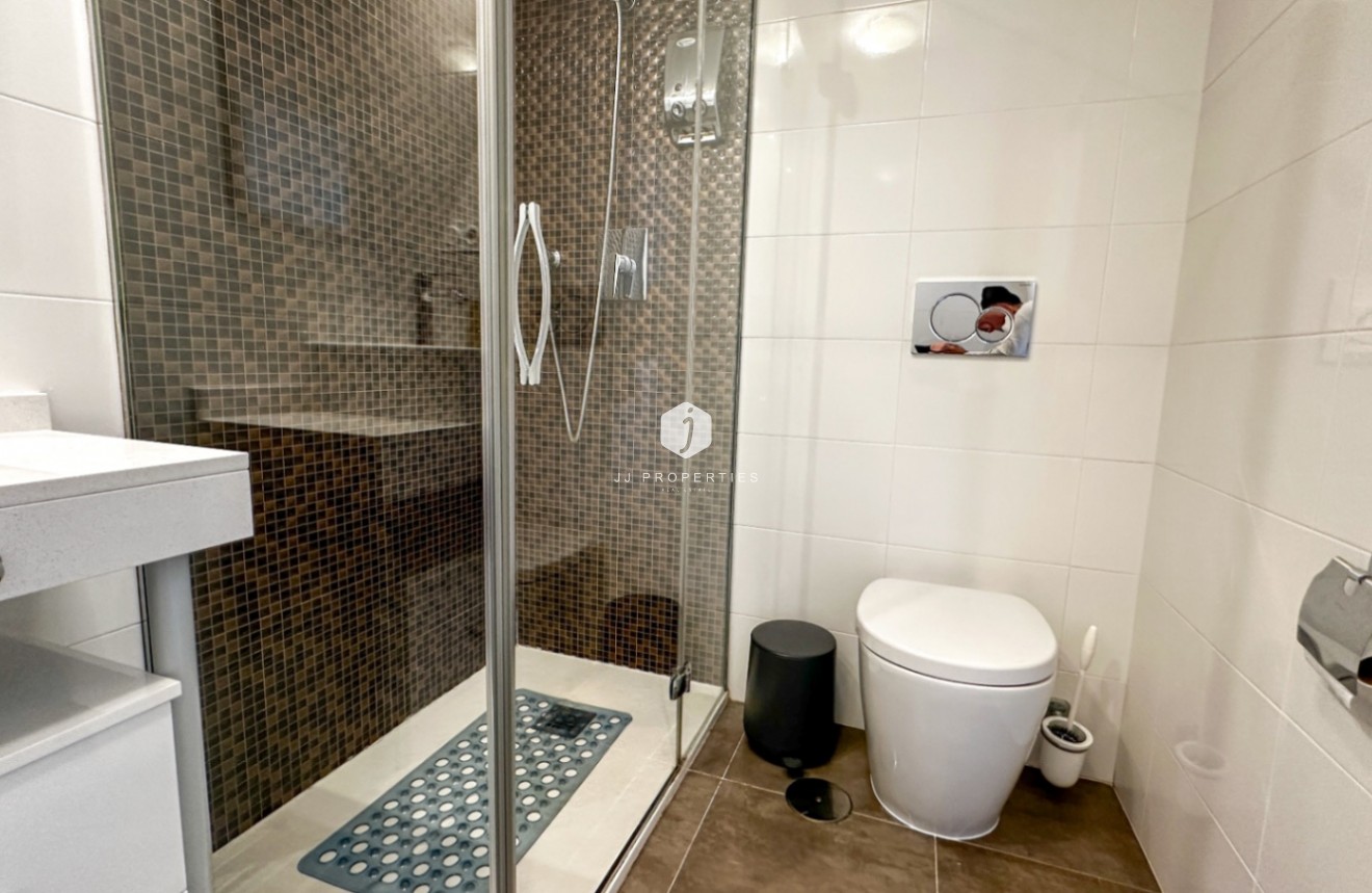 Tweedehands - Appartement / flat -
Torrevieja - Costa Blanca