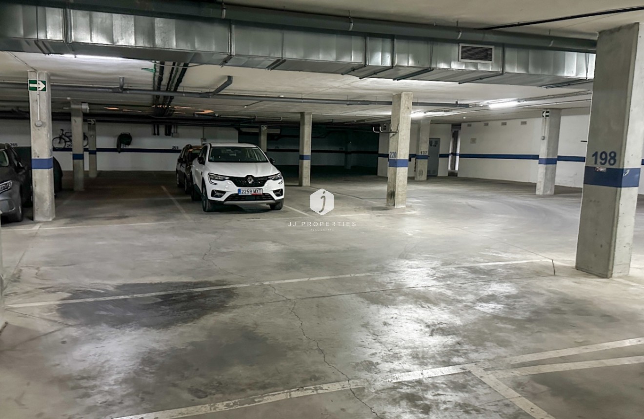 Tweedehands - Appartement / flat -
Torrevieja - Costa Blanca