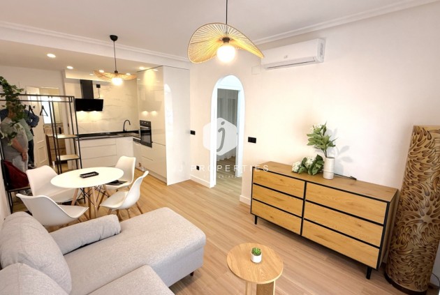 D'occasion - Appartement -
Torrevieja - Costa Blanca