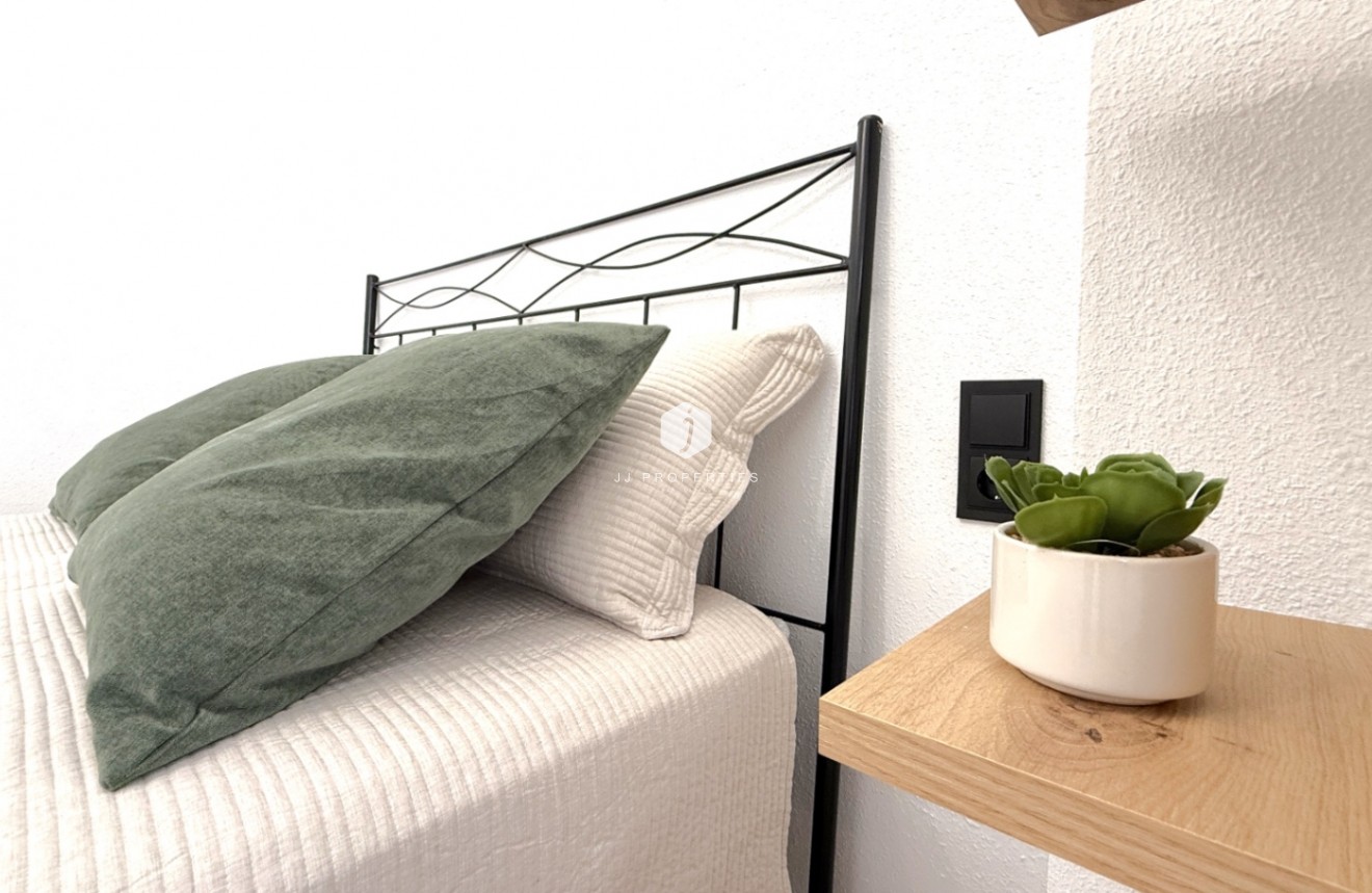 D'occasion - Appartement -
Torrevieja - Costa Blanca