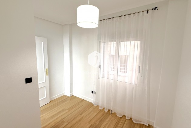 D'occasion - Appartement -
Torrevieja - Costa Blanca