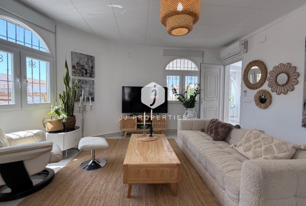 Aus zweiter Hand - Villa -
Torrevieja - Costa Blanca