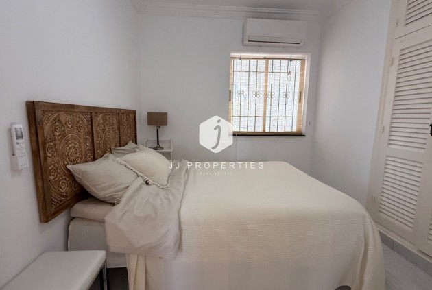 Aus zweiter Hand - Villa -
Torrevieja - Costa Blanca