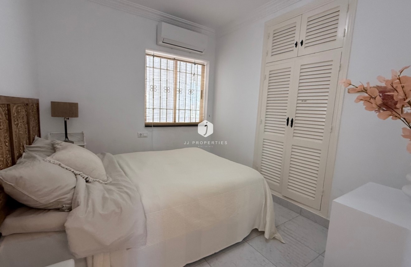 Aus zweiter Hand - Villa -
Torrevieja - Costa Blanca