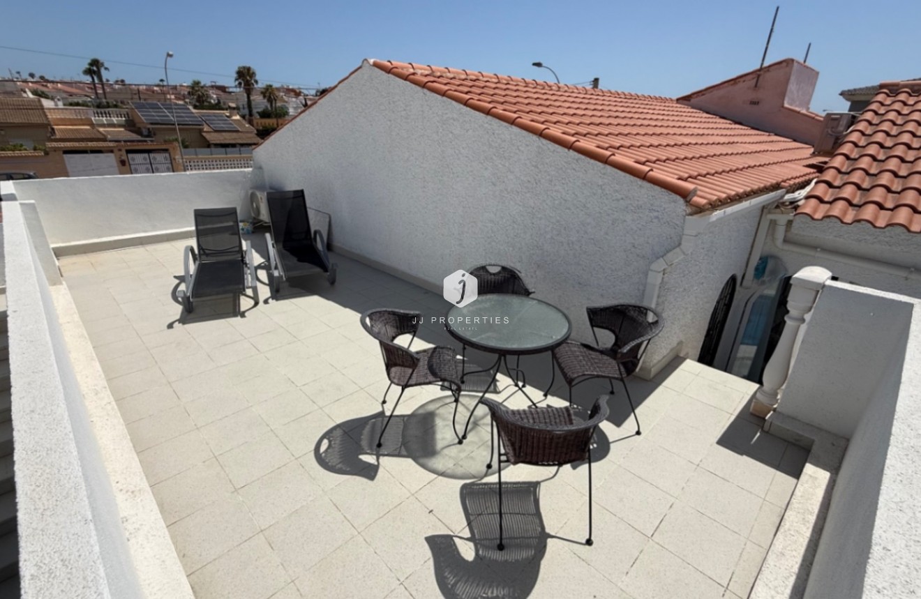 Aus zweiter Hand - Villa -
Torrevieja - Costa Blanca