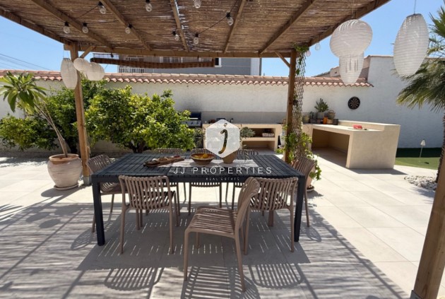 Aus zweiter Hand - Villa -
Torrevieja - Costa Blanca