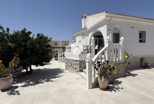 Aus zweiter Hand - Villa -
Torrevieja - Costa Blanca