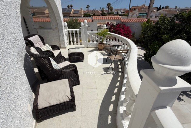 Aus zweiter Hand - Villa -
Torrevieja - Costa Blanca