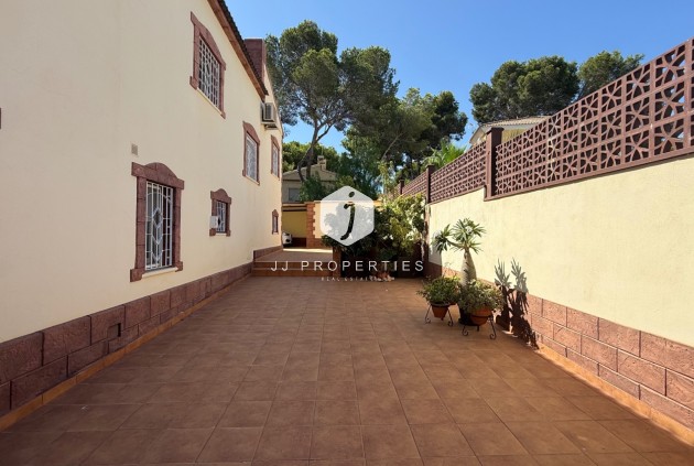 Tweedehands - Villa -
Torrevieja - Costa Blanca