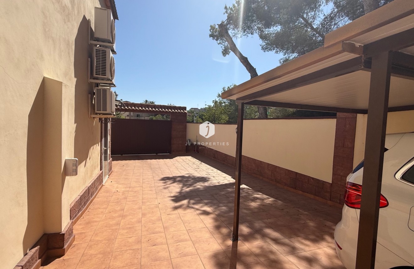 Tweedehands - Villa -
Torrevieja - Costa Blanca