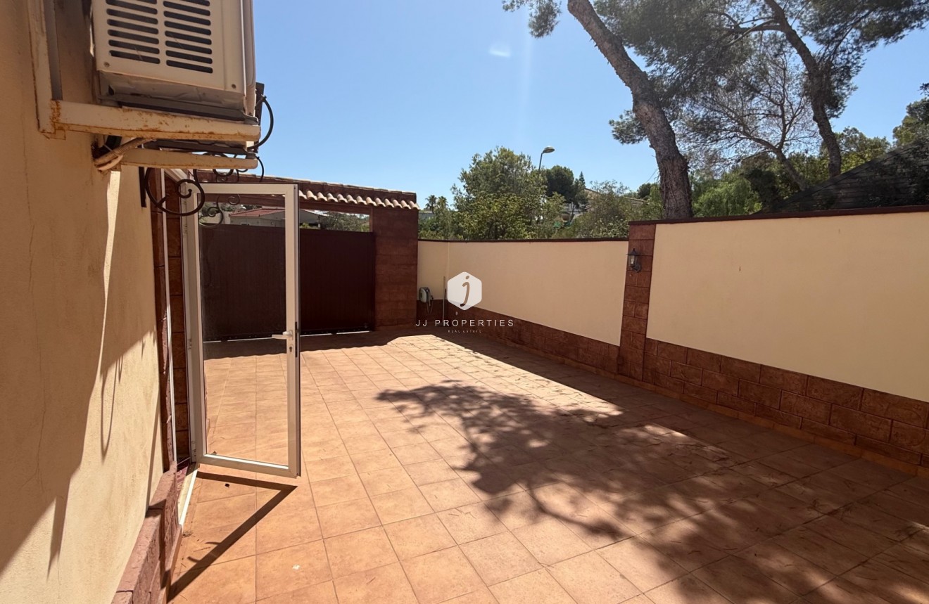 Tweedehands - Villa -
Torrevieja - Costa Blanca