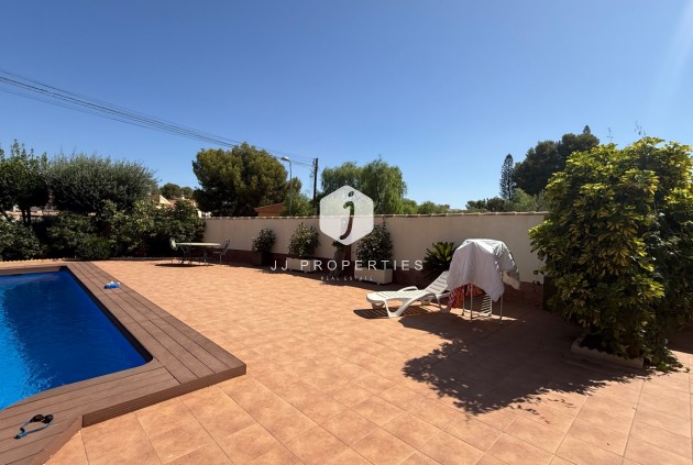 Tweedehands - Villa -
Torrevieja - Costa Blanca