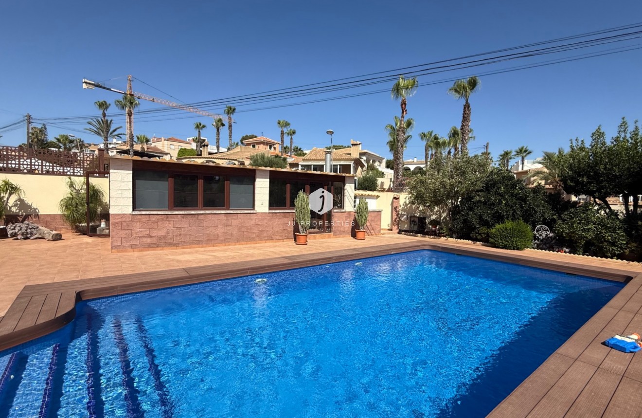 Tweedehands - Villa -
Torrevieja - Costa Blanca