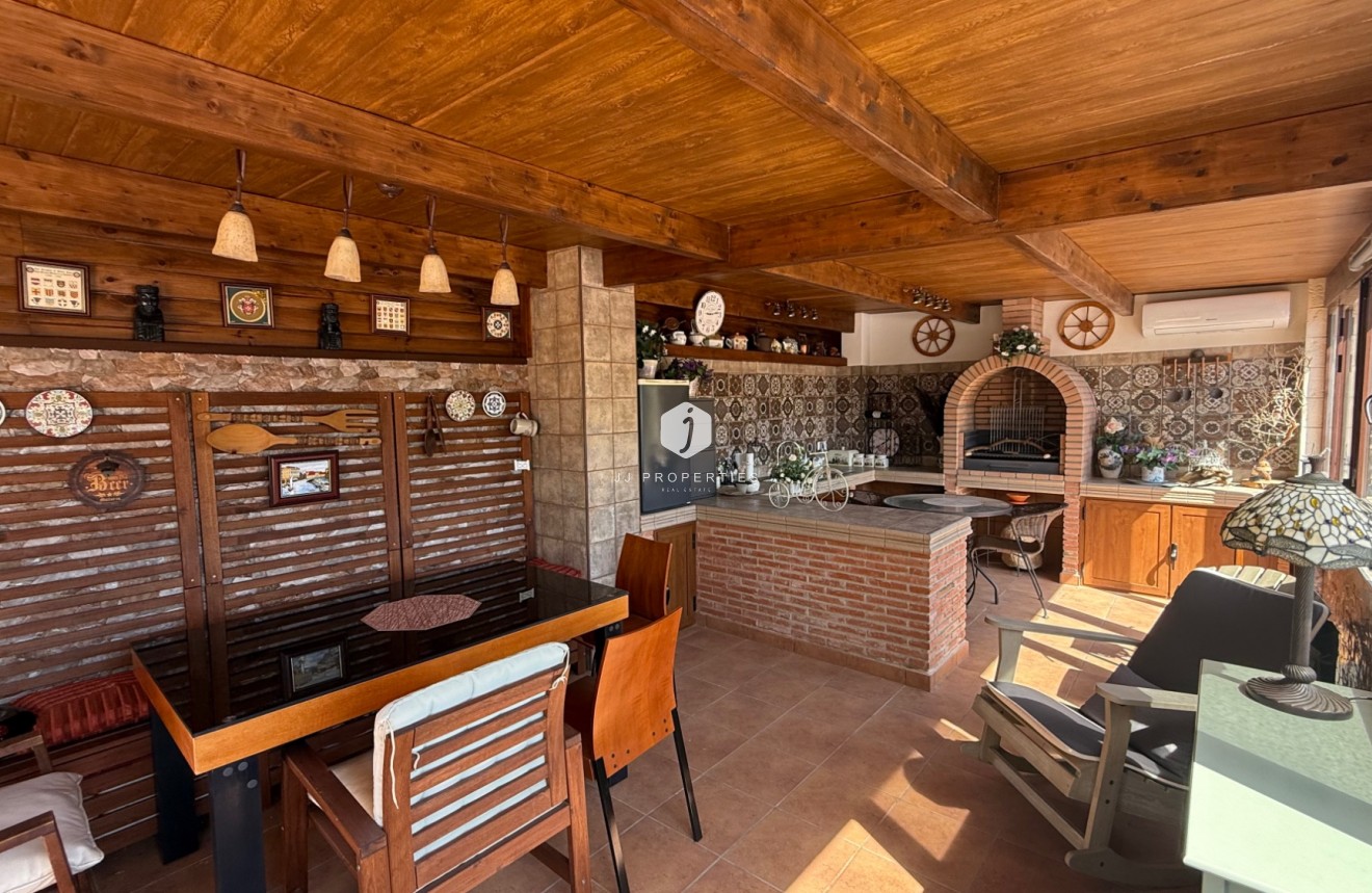 Tweedehands - Villa -
Torrevieja - Costa Blanca