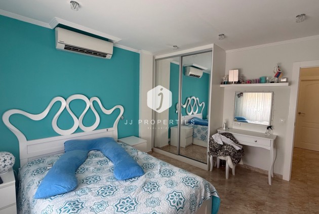 Tweedehands - Villa -
Torrevieja - Costa Blanca