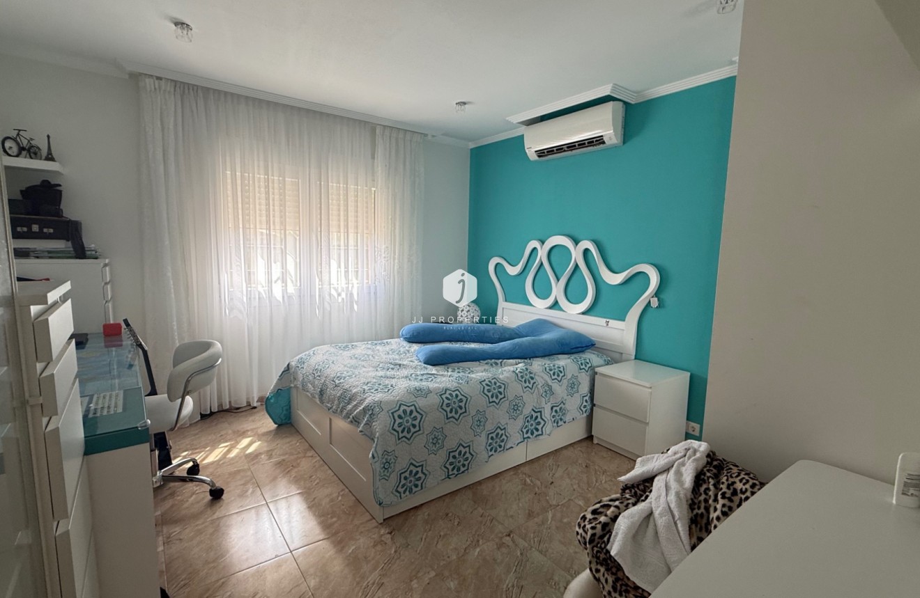 Tweedehands - Villa -
Torrevieja - Costa Blanca
