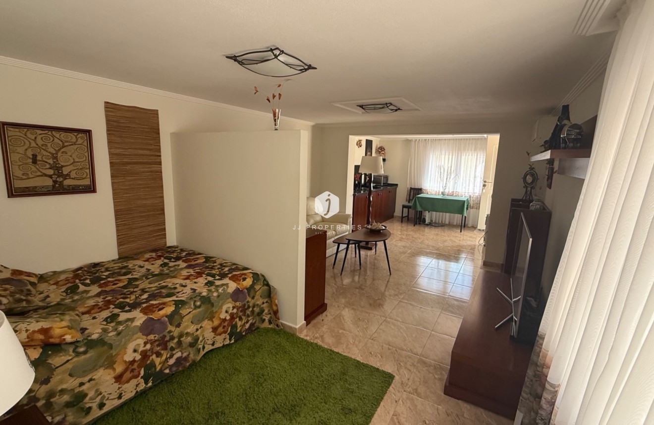 Tweedehands - Villa -
Torrevieja - Costa Blanca