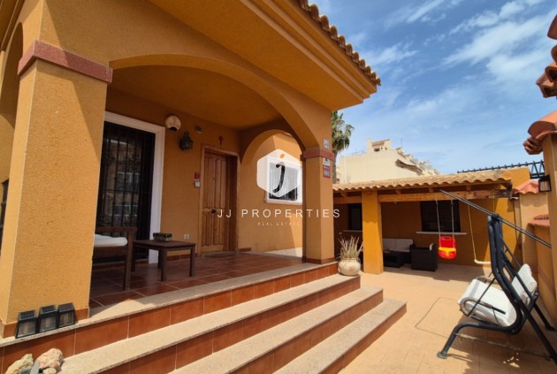 Z drugiej ręki - Villa -
Torrevieja - Costa Blanca
